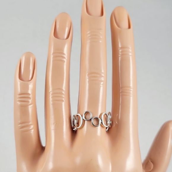 Sterling Silver Circle Band - Picture 10 of 12